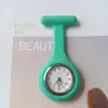 Venta al por mayor de fábrica Nuevo Comercio exterior Reloj de enfermera de silicona Reloj de pecho Reloj de pin colgante Reloj de estudiante Reloj de bolsillo de cuarzo Reloj de esfera de regalo