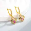 Brincos Coloridos de Trevo de Quatro Folhas com Diamantes Coloridos para Mulheres, Elegantes, Simples e de Alto Padrão, Adorno Completo de Diamantes Exquisite, Estilo Doce Clássico, Brincos Coloridos