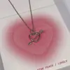 Uma flecha através da corrente clavícula do coração Super fada amor colar de diamante rosa leve luxo de alta qualidade nicho design sentido casal namoradas presente