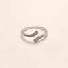 Anillo Abierto Ajustable de Plata con Cinta Cruzada de Amazon Moda Retro Fila de Diamantes y Circonita Venta al por Mayor