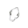 Anillo de Ola Moderno y Elegante para Mujer, Nuevo Estilo Minimalista de Moda con Encaje y Diseño Retorcido