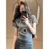 Camisa de Tricô Elegante Azul Marinho Bordada de Manga Curta para Mulheres Nova Coleção Primavera/Verão 2026 Slim Fit Camiseta Base Top