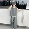 Conjunto de Roupa Estilo Coreano para Meninas Primavera e Outono 2026 Novo Estilo Meninas Grandes Roupas de Outono Super Bonitas Conjunto de Três Peças Tendência