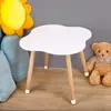 Mesas e Cadeiras para Creche de Bebês Cadeiras Pequenas Banquinho Baixo de Madeira Banquinho para Trocar Sapatos Mobiliário Criativo Indoor para Crianças Cadeira de Aprendizagem