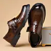 Zapatos de vestir de cuero para hombre transfronterizos, superficie suave de cuero genuino, zapatos formales casuales sin cordones, zapatos de hombre de cuero genuino con punta redonda y suela gruesa