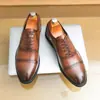 Zapatos Oxford Brogue de Tres Piezas Color Marrón Otoño 2026 para Hombre, Zapatos de Cuero Formal Brillantes con Cordones para Negocios