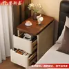 Mesa de Cabeceira Pequena de Madeira Maciça Sem Montagem para Quarto de Casa, Gabinete Lateral Estilo Creme com Gavetas Duplas para Armazenamento
