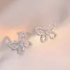 Aretes para Mujer, Aretes de Flor Corazón con Circonita Micro-pavimentada de Cobre, Nueva Moda de Nicho, Diseño Simple, Joyería de Temperamento y Versátil
