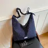 Bolsa casual floral de nailon estilo coreano para mujer, nueva y versátil bolsa de hombro y cruzada para el día a día 2026, bolsa de mano de gran capacidad