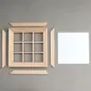 1:12 Casas de Muñecas DIY Mini Puerta y Ventana Modelo Ventana Cuadrada de 9 Cuadrículas con Líneas Decorativas Pieza de Ventana de PVC