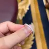 Anillos apilables de moda para transmisiones en vivo de Tiktok, Plata de ley S925, Anillos de cuatro garras con moissanita de lujo ligero, Venta al por mayor personalizada OEM