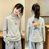 Camiseta Térmica de Manga Larga Base Casual para Niña Otoño/Invierno Nuevo Estilo Cuello Semi Alto Parte Superior Cepillada Ropa Interior Rayada para Bebé