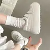 Novedad de Primavera Zapatos Blancos con Velcro y Suela Gruesa para Mujer que Aumentan la Altura Ugly Cute Versátiles Zapatos de Plataforma Ligeros Transpirables Zapatos Casuales