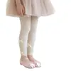 Leggings para bebé para primavera y otoño, nueva ropa exterior de algodón para niños, rayas verticales con múltiples moños, para niñas pequeñas y medianas y bebés, pantalones de nueve puntos