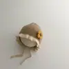 Touca de tricô para bebê com tiras, versão coreana para outono e inverno, doce e fofa, gorro quente para atividades ao ar livre para bebês
