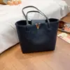 Bolsa Feminina Nova Primavera 2026 Estilo Coreano Moda Bolsa de Mão Bolsa para Mãe Senhora de Meia-Idade Bolsa de Ombro Simples