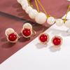Pendientes de botón de onda incrustados con diamantes para mujer, moda retro, imitación de jade, ágata roja, clip para oreja de espiral de mosquito de alta calidad, sin perforar, otoño e invierno