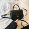 Bolsos Pequeños de Moda de Este Año 2026 Nuevos Modelos Bolsos para Mujer con un Toque de Lujo Versátiles de Nicho Bolsos Cruzados Bolsos de Mano Tipo Sillín