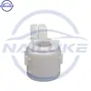 16400-4m405 164004m405 Filtro de Gasolina Adequado para Nissan Urvan E25 2001-2012