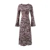 L26168-25 Novo Estilo de Verão Estilo Europeu e Americano Elegante Estampado Gola Redonda Levemente Acampanado Manga Longa Que Mostra o Corpo Vestido