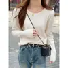 Blusa de Base Branca para Mulheres Novo Estilo Outono Malha Camada Interna Manga Longa Blusa Fina Gola Redonda