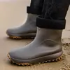 Botas de Chuva Transfronteiriças para Homens, Estilo Casal para Exterior, Sapatos de Borracha Impermeáveis, Botas de Chuva de Cano Alto com Solado Espesso Antiderrapante, Sapatos para Acampamento, Pesca e Rafting
