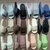 Pantuflas Gruesas de Goma y Plástico para el Hogar, Popular en Internet, para Hombres y Mujeres, Venta en Supermercado Interior, Mercado Matutino y Nocturno, Pantuflas de Suela Suave