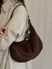 Bolso de Suede Retro Bajo el Brazo 2026 Nuevo Casual de Alto Valor Moderno Versátil Bolso de Media Luna Bolso de Hombro de Lujo Ligero