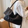 Moda Ins Coreana Bolsa de Ombro de Nylon Feminina Grande Capacidade 2022 Outono e Inverno Nova Bolsa de Mensageiro Bolsa Tote Bolsa Transversal