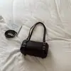 2026 Outono Inicial Nova Bolsa Elegante de Um Ombro para Trabalho Deslocamento Casual Tendência Cor Sólida Textura Simples Feminina de Axila