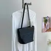 2026 Nova Bolsa Saco de Ombro Único Trançada de Alta Qualidade Estilo Coreano para Mulheres, Bolsa de Mão Versátil de Grande Capacidade para o Dia a Dia, Bolsa de Ombro