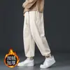 Calça de veludo cotelê masculina para atacado, nova moda casual 2024, marca esportiva, calça de moletom com forro, solta, com caimento