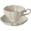 Taza de café y platillo de encaje de diseño francés, adecuado para el té de la tarde creativo de la época medieval. Exquisita taza de café con leche de cerámica de aspecto alto.