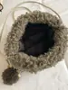 Bolso de Lana de Cordero Shuai Mi Jia para Mujer 2026 Nuevo Moderno y Elegante Bolso de Hombro Versión Coreana Bolso Cruzado de Nicho de Moda