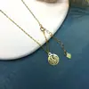 Collar de Plata S925 Cara Sonriente Cadena para Clavícula Lujo Ligero Diseño de Nicho Cadena con Palabra de Suerte Collar de Hoja Regalo de San Valentín