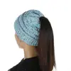 Otoño e invierno 2020 Nuevo sombrero de lana de punto con etiqueta CC, hilo de puntos, para coleta, de copa vacía, cálido, en stock