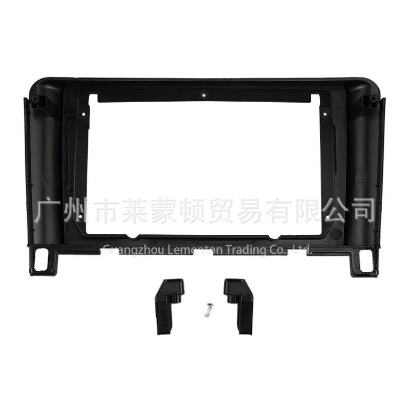 NI 077N NISSAN SERENA C26 (9IN