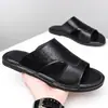 Sandálias de Couro Macio para Exterior Tendência 45 Tamanho Grande 46 Chinelos Cross-Border para Homens Versátil 47 Slip-On Sapatos de Praia de Verão para Homens