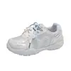Nueva colección de otoño 2026 de zapatillas blancas para mujer, estilo coreano, moderno, adecuado para estudiantes, casual, versátil y perfecto para el estilo urbano, MXL78