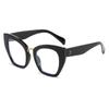 Gafas de Ojo de Gato de Marco Grande Transfronterizas con Luz Anti-azul Espejo Plano 2024 Nuevo Estilo Marco Personalizado Gafas de Moda Hechas Lisas Montura de Gafas con Clavos de Arroz