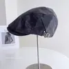 Chapéu Fashion com Estampa de Leopardo para Mulheres Outono Elegante Versátil Temperamento Boné de Baseball Faz o Rosto Parecer Menor Boina Usada para Trás