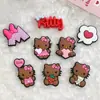 Dibujos Animados Amor KT Hello Kitty Letra PVC Goma Suave Accesorios DIY Funda para Teléfono Móvil Zapatillas Funda para iPad Piezas Decorativas para Taza de Agua