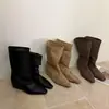 Botines de punta fina para mujer, estilo western, tacón de cuña, gamuza, 2026 vintage, con puño, otoño e invierno, superficie suave, botas de nuevo estilo