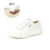 Tênis de Lona Estilo Novo Feio-Fofo para Mulheres Primavera 2026 Novos Tênis Casuais de Sola Grossa para Mulheres Moda Feminina Versátil Sapatos Brancos Mulheres
