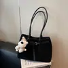Bolso Nuevo de Ante Bolso Tote Gran Capacidad Bolso de Mujer Lujo Ligero de Gama Alta Otoño e Invierno Mate Retro Bolso de Mano