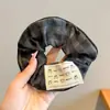 Novo modelo 2026 scrunchie de cetim preto para mulheres, elástico de cabelo de alta qualidade, elástico elegante para rabo de cavalo baixo, acessório de cabelo estilo casual