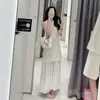 Saia Longa Elegante Retrô Francês Bordado Pesado Delicado Crochê Vazado Falso Duas Peças Vestido Colete Plissado Sem Mangas Feminino