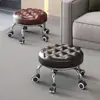 Taburete pequeño de rueda universal para el hogar con polea, taburete móvil para niños, sala de estar, taburete bajo con ruedas, taburete móvil, rotación silenciosa