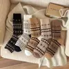 Calcetines gruesos nuevos y cálidos de otoño e invierno para hombres y mujeres, de longitud media, rizo engrosado, estilo bosque vintage, adecuados para estudiantes y parejas, estilo JK