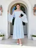 Vestido azul claro de hombros descubiertos para Amazon transfronterizo, estilo delicado, cuello halter, ceñido a la cintura, vestido ligero para fiesta anual